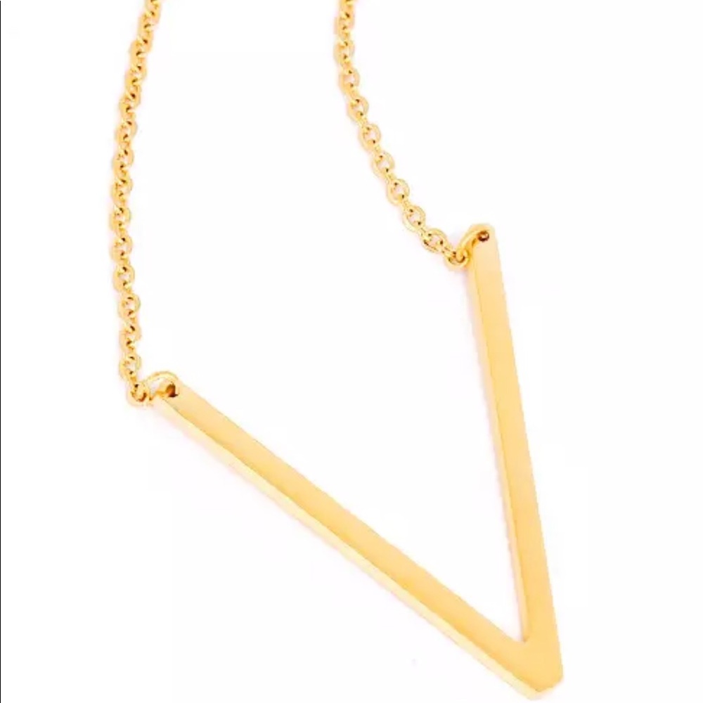 NEW! V Maxi Letter Necklace
